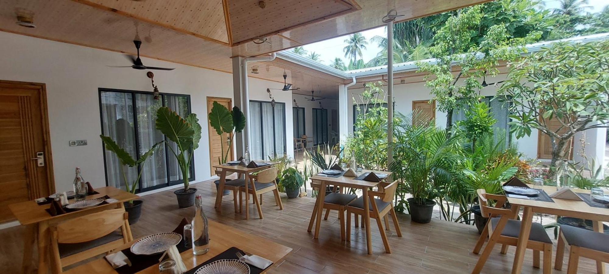 Infinity Beach Dhigurah Дигура Экстерьер фото